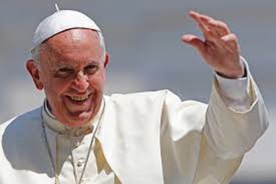  Francisco: El Papa de La Nación vs. el papa de Perfil