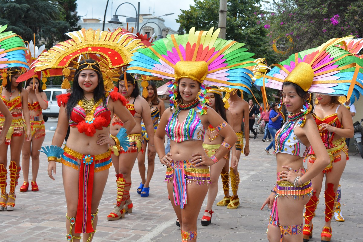  Se presentó el Carnaval de San Pedro en San Salvador