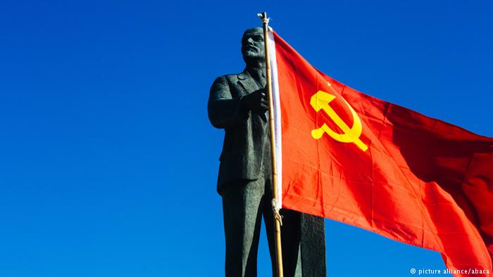  ¿Por qué los comunistas todavía apoyan a Maduro?