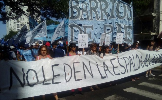  Barrios de Pie reclamó frente al Congreso por la emergencia alimentaria
