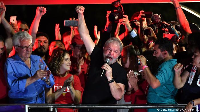  Lula, tras su condena: «Quiero ser candidato a la presidencia»