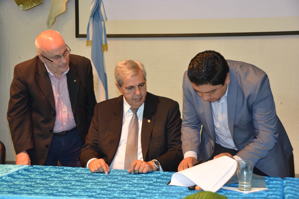 Convenio entre El Carmen y la UTN Regional de Tucumán
