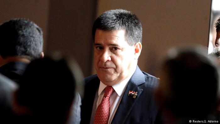  Renuncia a su cargo el presidente de Paraguay