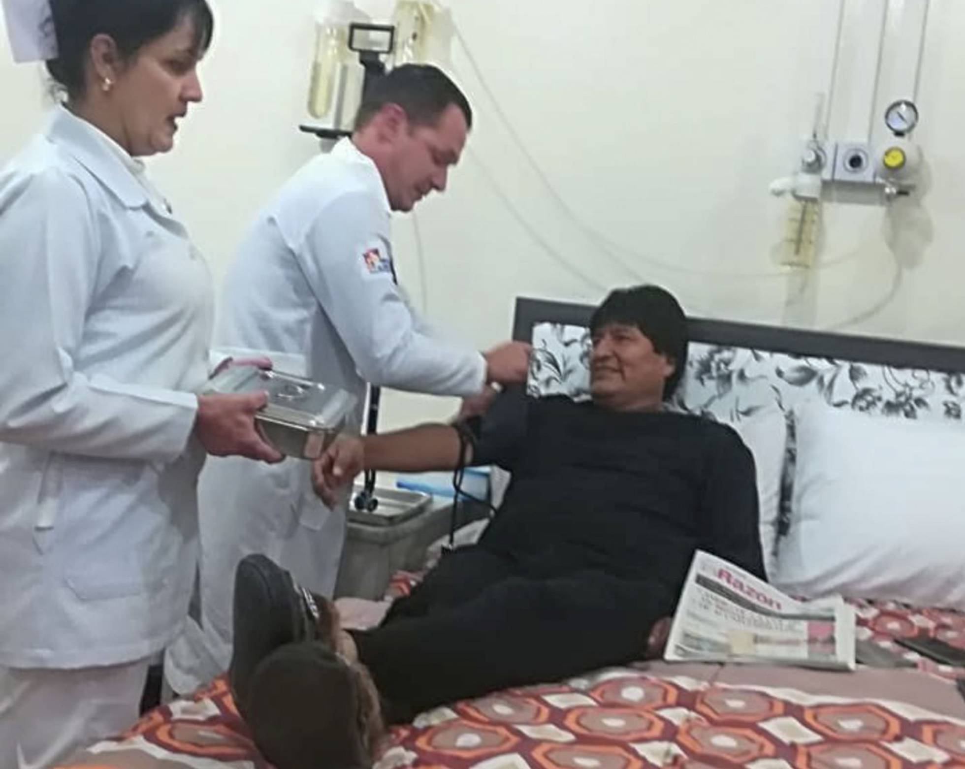 Evo Morales confirma que ha sido operado con éxito de un “pequeño tumor”