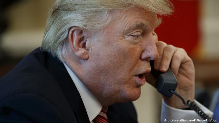  Trump instó a Ucrania a investigar a Biden, según transcripción de llamada