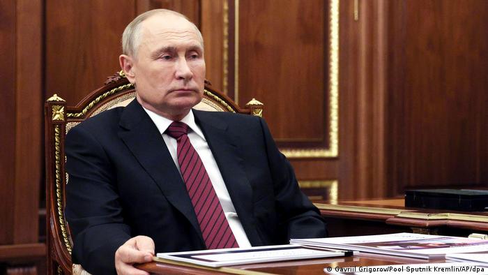  Putin acusa a Ucrania de ataque «terrorista» contra el puente de Crimea