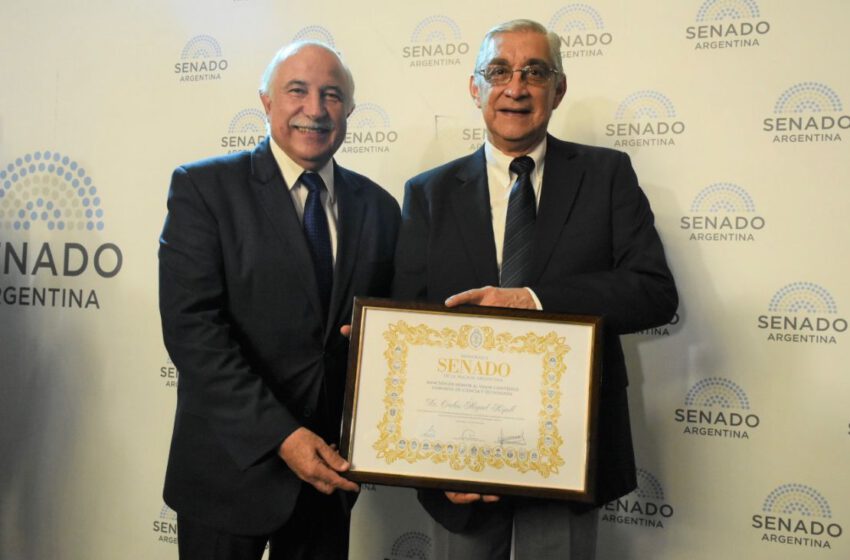  Carlos Ripoll fué reconocido por Fiad en el Senado de La Nación