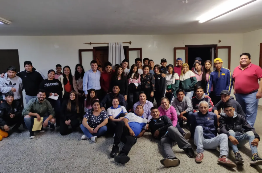  Estudiantes de Rodeíto de la Promo 2022 visitaron El Carmen y Yala
