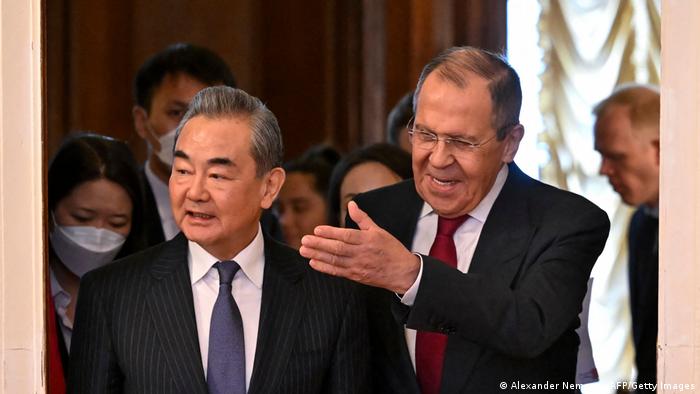  China apuesta por desarrollar los lazos con Rusia pese a la tensión en mundo
