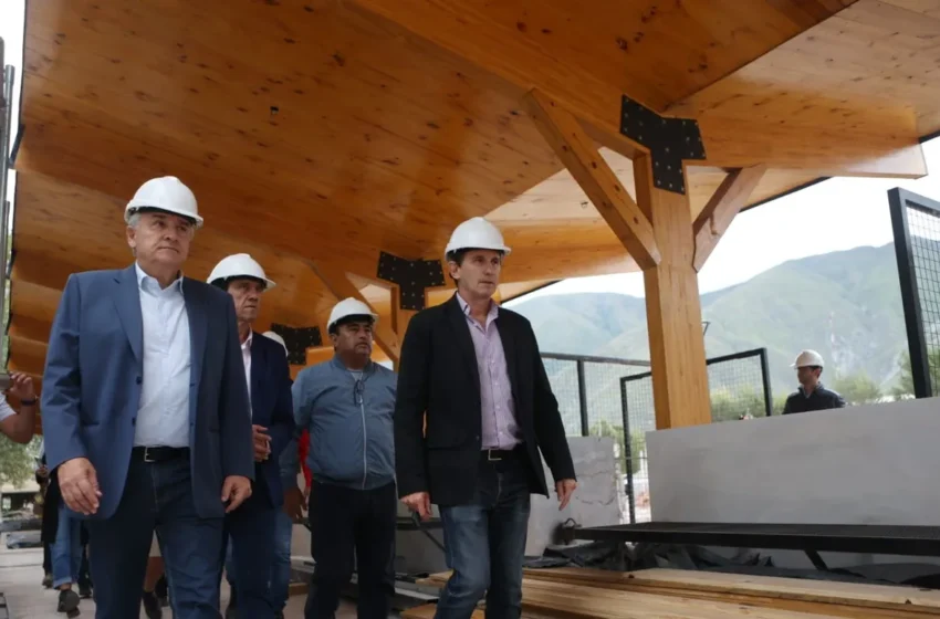  El Gobernador y el Ministro de Hacienda recorrieron la estación de tren en Volcán y el hospital Zabala