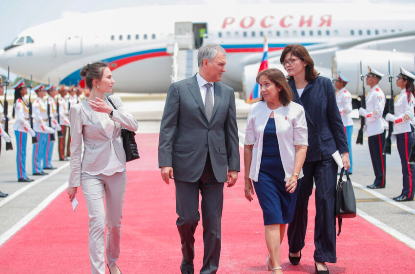  El presidente de la Duma Estatal rusa llega a Cuba junto a una amplia delegación parlamentaria