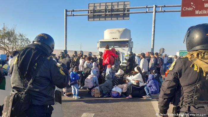 Venezuela pide respetar DDHH de migrantes en frontera entre Perú y Chile
