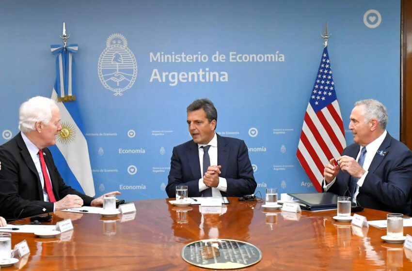  Massa recibió a una delegación de senadores estadounidenses para fortalecer la cooperación económica y política