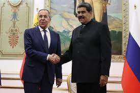  Lavrov le transmite a Nicolás Maduro una invitación de Putin para visitar Rusia
