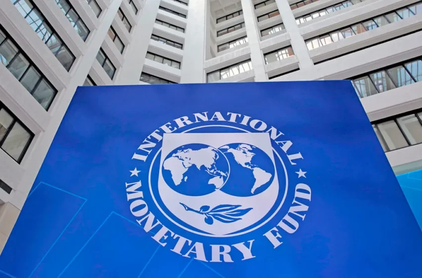  Informe del FMI pronostica una ralentización global del crecimiento económico