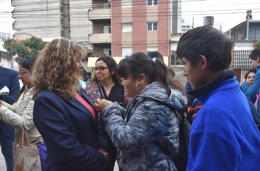  En el Día de la Escarapela alumnos de la Fundación Sentir visitaron la Legislatura