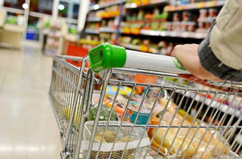 Las ventas en supermercados de la región caen por octavo mes consecutivo