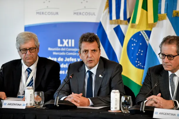  Sergio Massa encabezó reunión del Mercosur con eje en el uso de monedas locales para comercio regional