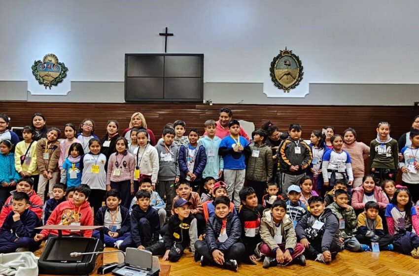 La Legislatura recibió la visita de los alumnos de la escuela José Hernández de Santa Clara