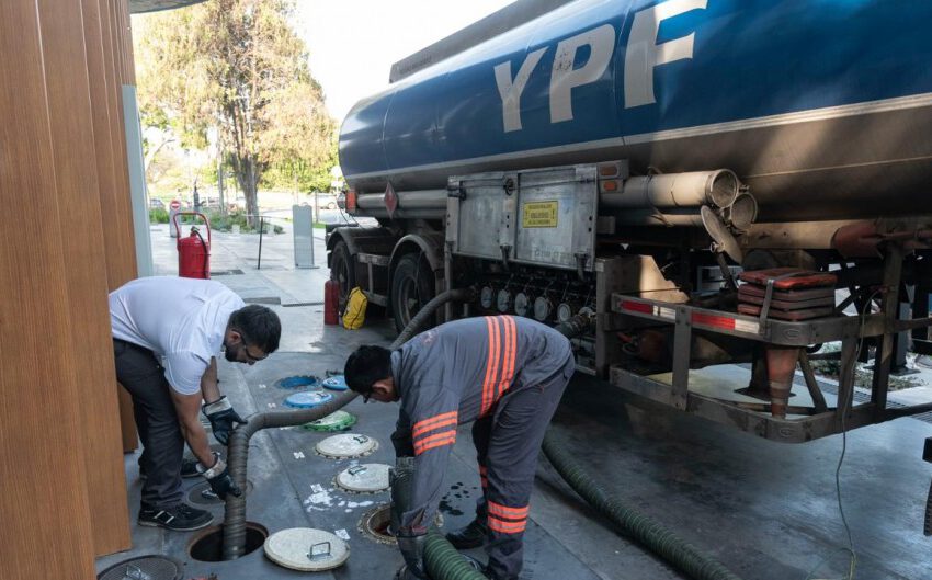  YPF comienza a normalizar el abastecimiento de combustible