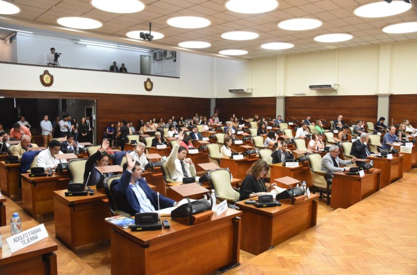  La Legislatura llevó a cabo la segunda sesión ordinaria