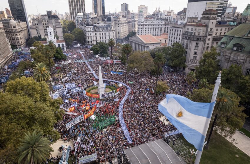  Leila Chaher: “El Gobierno pretende instalar al negacionismo y nuestro pueblo argentino se expresó de manera contundente”