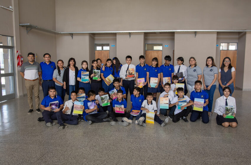  Ledesma acompaña la educación en Jujuy «entregó 48 mil cuadernos»