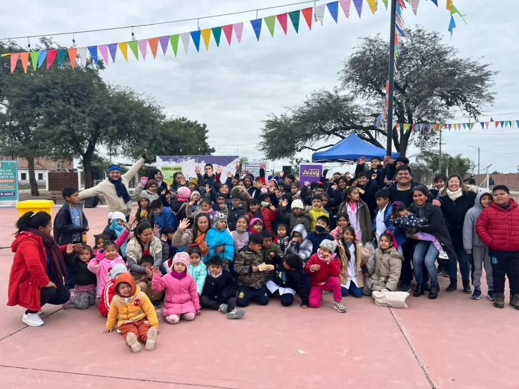 Niños, niñas, jóvenes y adultos se unieron a la recuperación de materiales reciclables y reutilizables