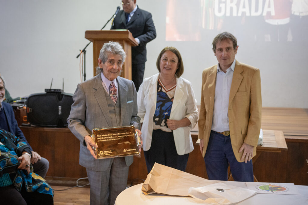 Abrió la 1ra Feria del Libro Jujuy llega a las Yungas