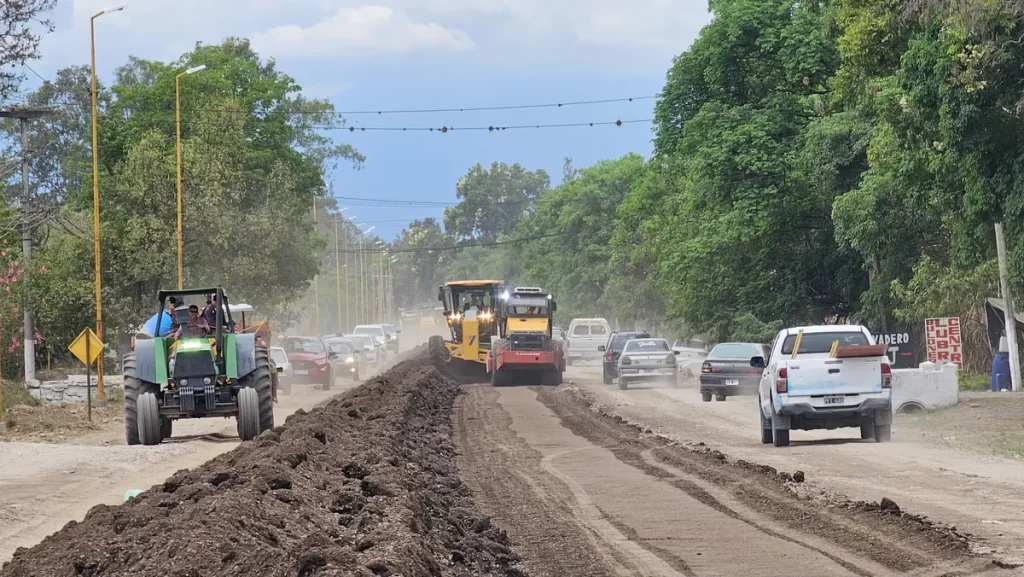 Intendentes de los valles templados remarcaron la importancia de la repavimentación de las rutas 42 y 43