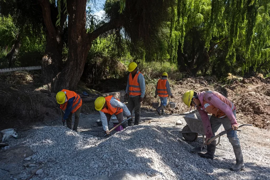 Sadir reafirmó la política de Estado que garantiza el acceso igualitario de los jujeños al agua potable