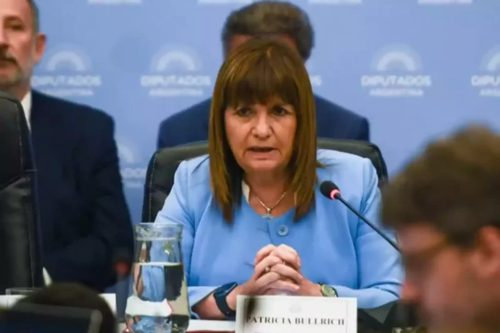 «Alineados con Bullrich migran a la LLA para competir en las legislativas»