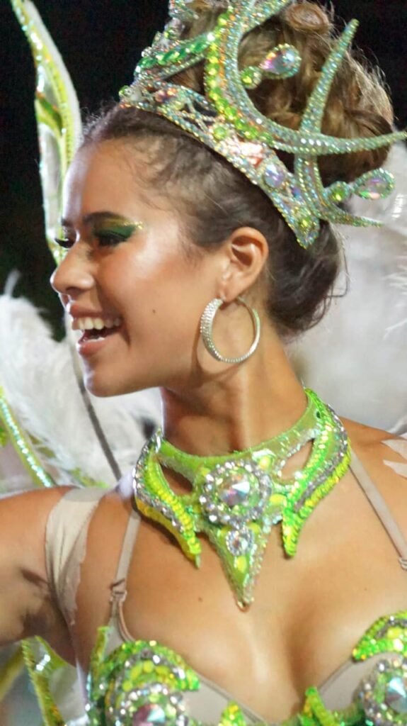 San Pedro de Jujuy coronó a su nueva reina en una noche de carnaval desbordante de tradición y alegría