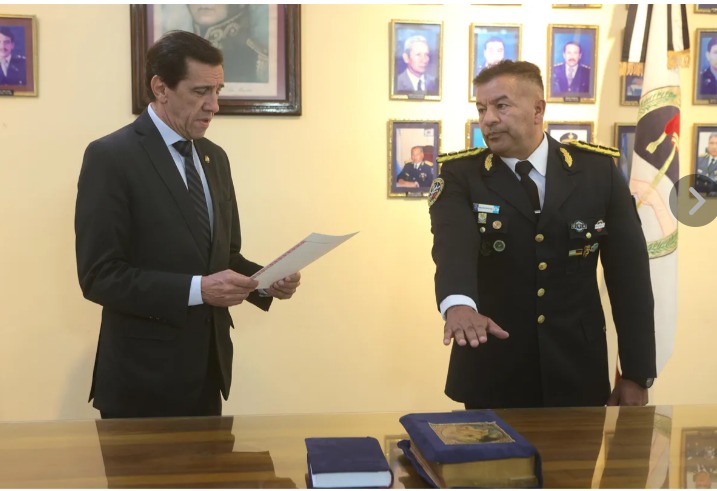 Sadir posesionó al comisario general Sánchez como nuevo jefe de Policía