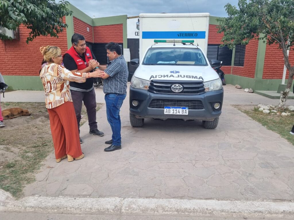Monterrico vuelve a creer: en solo 24 horas, la ambulancia prometida ya está al servicio de La Ovejería 2 WhatsApp Image 2025 05 08 at 16.39.46