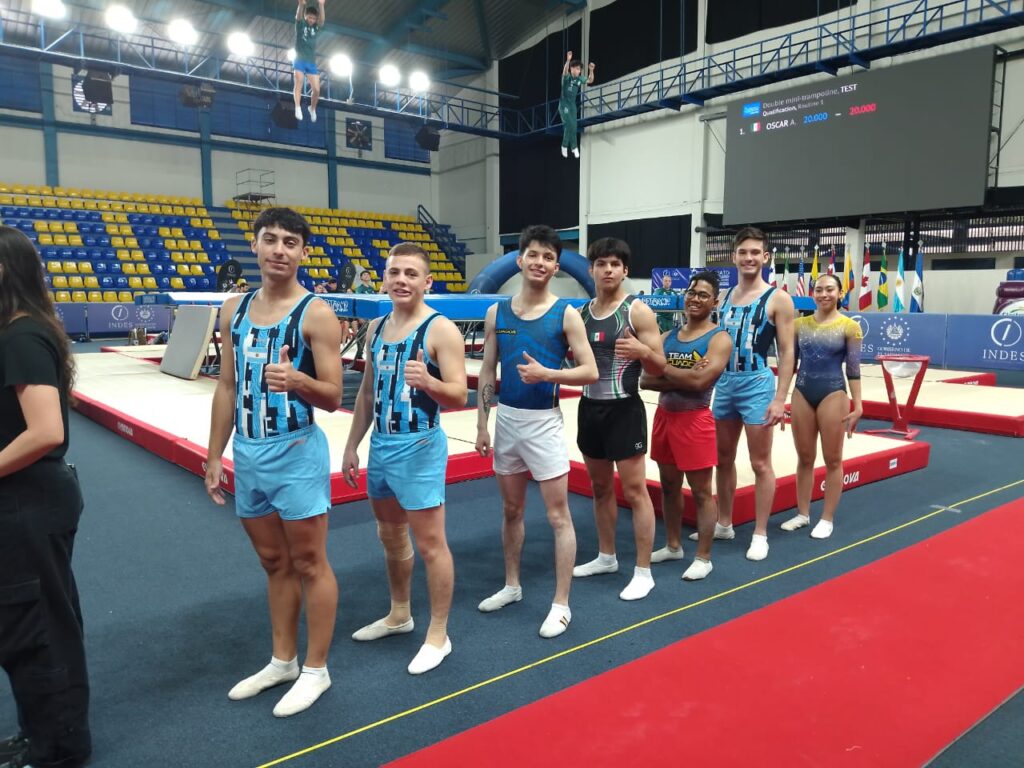Brillan en El Salvador: Dos jujeños hacen historia en el Panamericano de Gimnasia bajo la guía de Abraham Jure 2 WhatsApp Image 2025 05 20 at 01.19.24