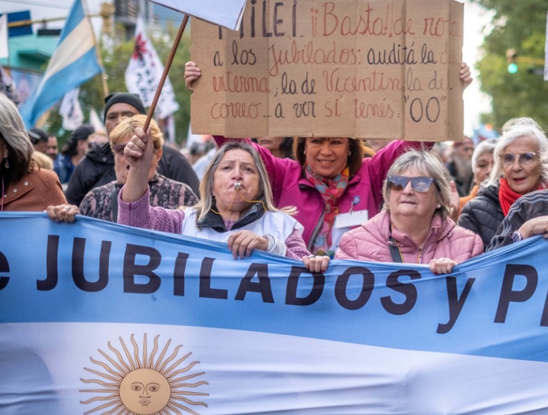“SIN MORATORIA, SIN DIGNIDAD: EL GOBIERNO QUIERE JUBILAR SOLO A LOS PRIVILEGIADOS”