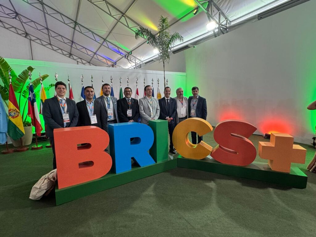 “Desde La Quiaca al BRICS: la revolución municipal que pone a la Argentina en el mapa de la nueva geopolítica global”
