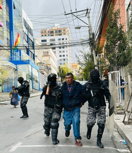 Bolivia al Borde: La Proscripción de Evo Morales y la Deriva Autoritaria de Luis Arce 3 image 2