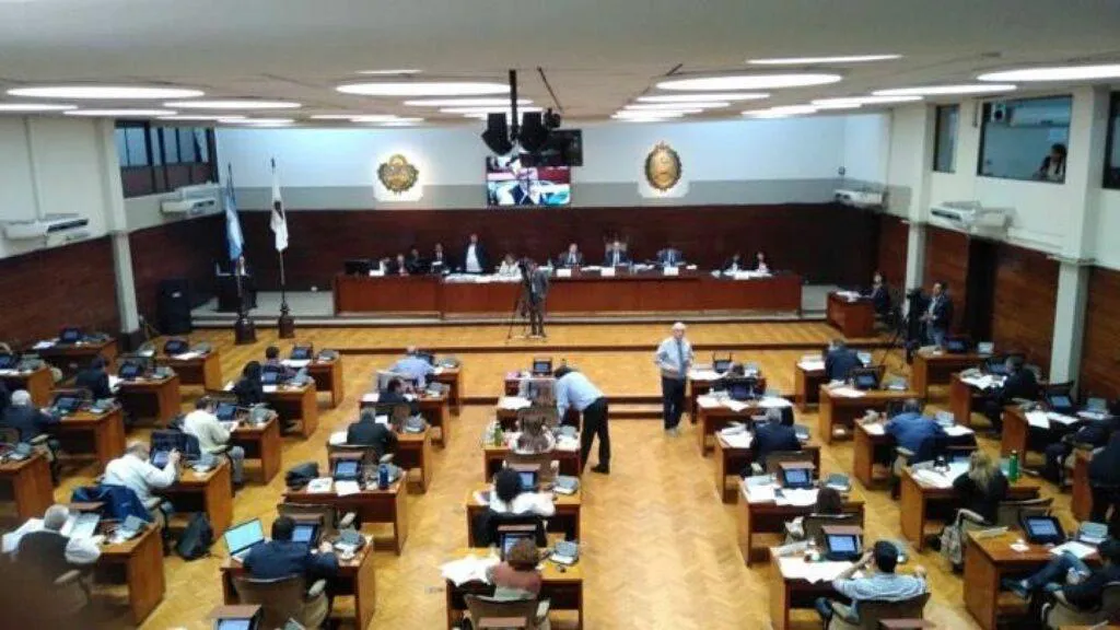 Coparticipación o esclavitud: Jujuy necesita una ley justa y control ciudadano real o seguirá hundiendo a sus municipios en la pobreza