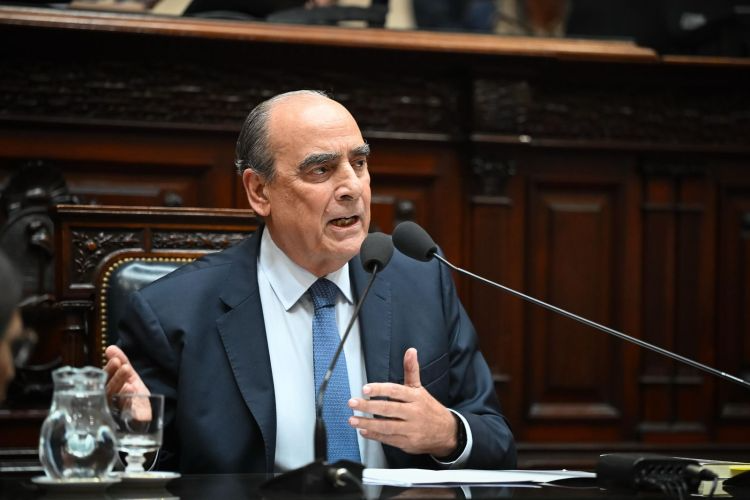 ¡Vetar o morir! El gobierno amenaza con dinamitar la ley previsional y deja en vilo a jubilados y personas con discapacidad
