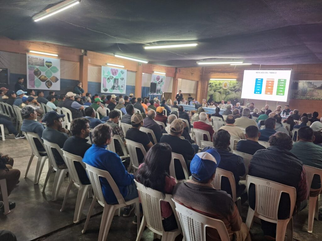 REUNIÓN INFORMATIVA DE LA CÁMARA DEL TABACO CON FUERTE RESPALDO DE LOS PRODUCTORES 2 WhatsApp Image 2025 06 12 at 19.23.24 2