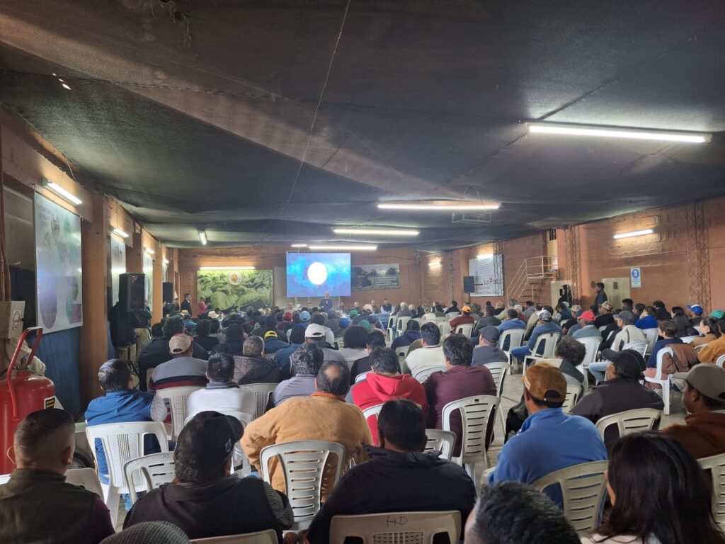 REUNIÓN INFORMATIVA DE LA CÁMARA DEL TABACO CON FUERTE RESPALDO DE LOS PRODUCTORES 3 WhatsApp Image 2025 06 12 at 19.23.25