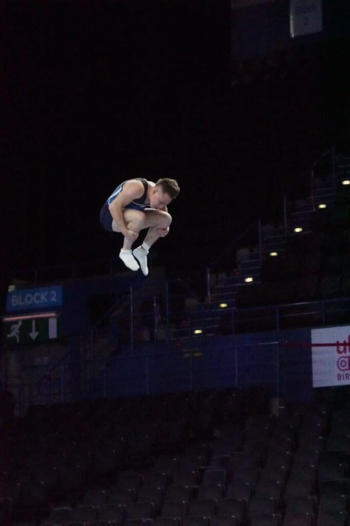 Desde una escuela barrial de Jujuy al mundo: Santiago Ferrari, el talento silencioso que hace volar a la Argentina en trampolín 2 WhatsApp Image 2025 06 29 at 01.02.42