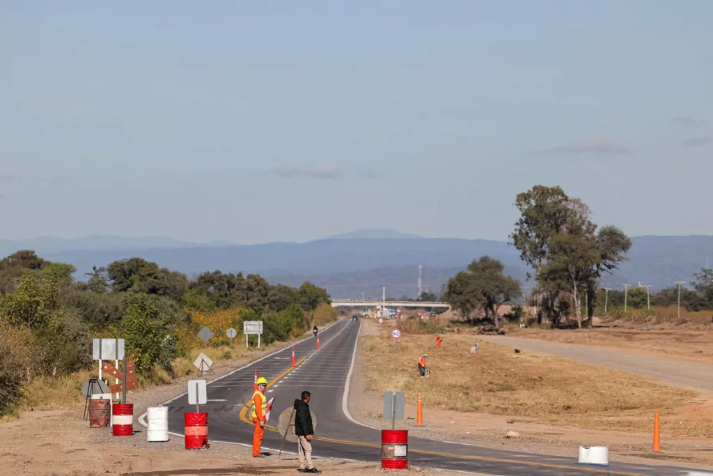 Sadir recorrió las obras reactivadas de la Ruta 34