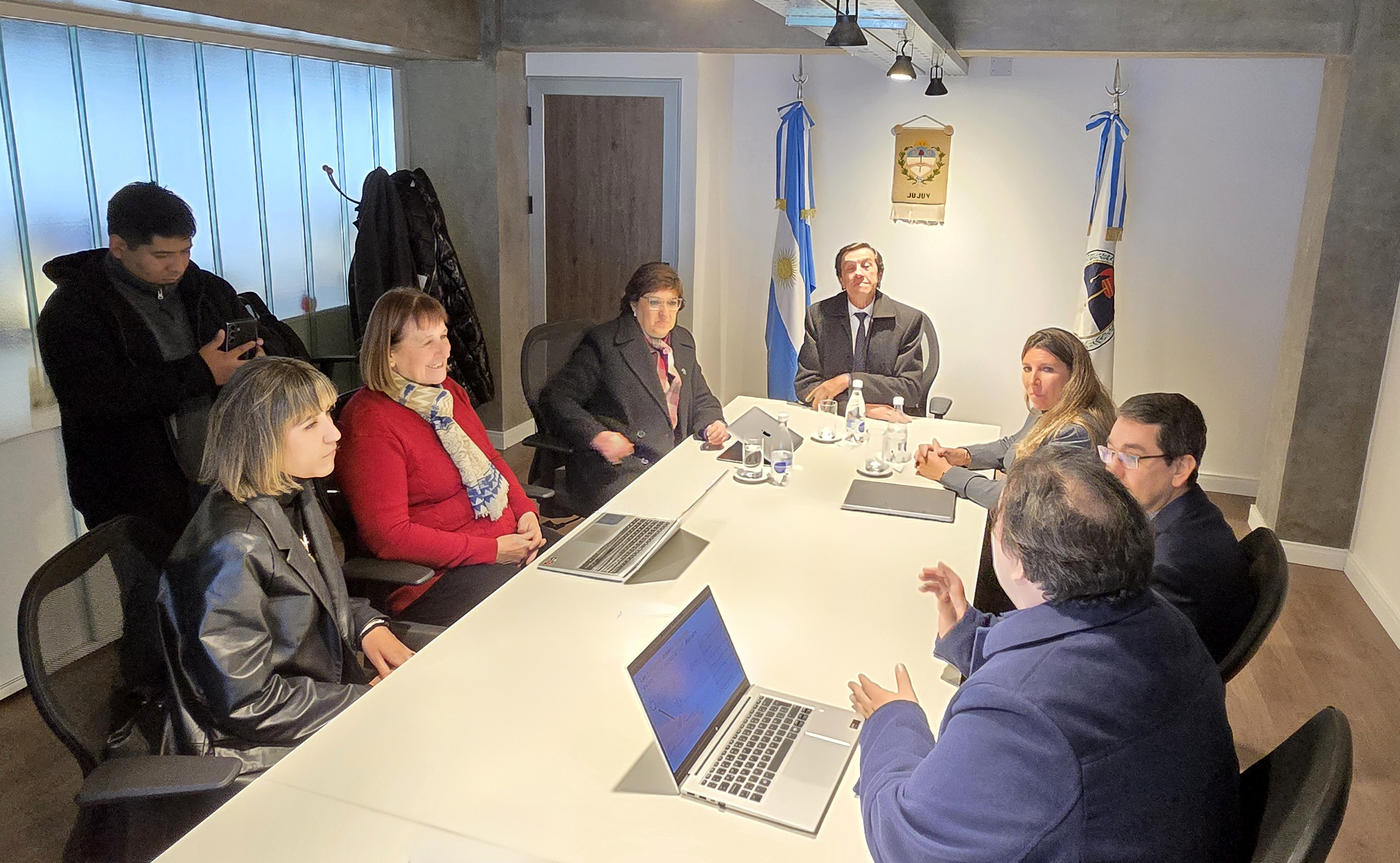 El Ministerio de Planificacion presento al gobernador Sadir los avances del programa de transformacion digital