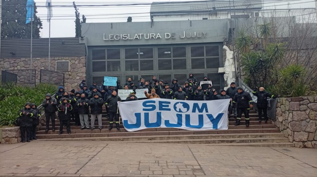 «Con plata y sin voluntad: municipales de Tránsito llevan su reclamo a la Legislatura»
