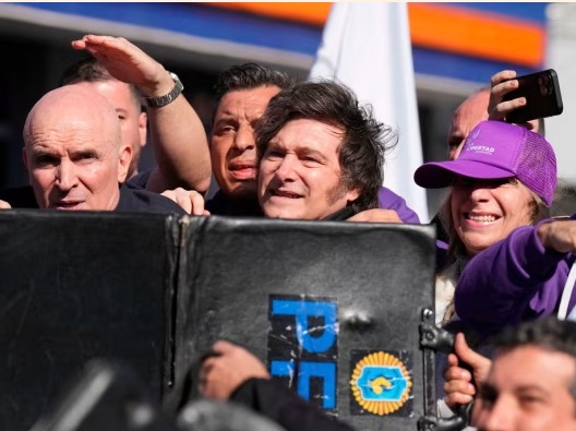 El ciudadano argentino no se casa con nadie «Debacle Libertaria»