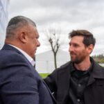 “Bullrich delira: fantasías golpistas contra Tapia mientras Messi encarna la cordura”