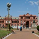 Milei atrapado en su propio laberinto